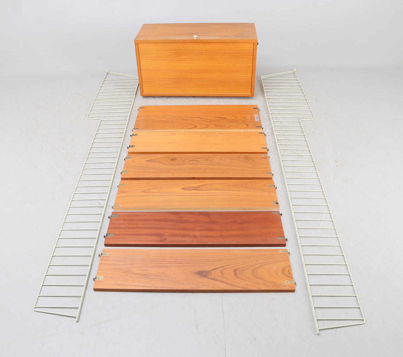 MUSIKMÖBEL, teak, Stringmodell, 1900-talets mitt.