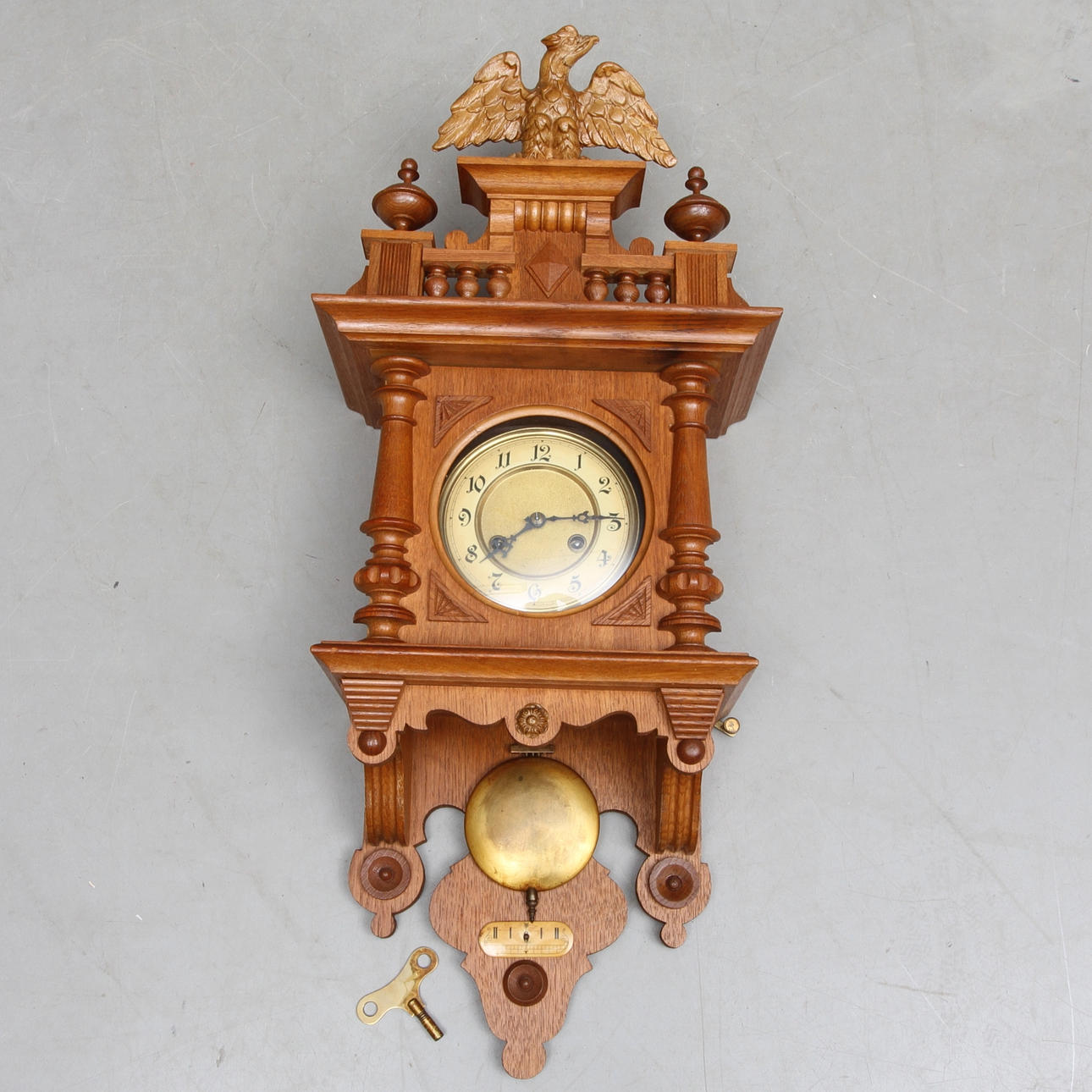 HERRGÅRDSUR, nyrenässans, omkring 1900.