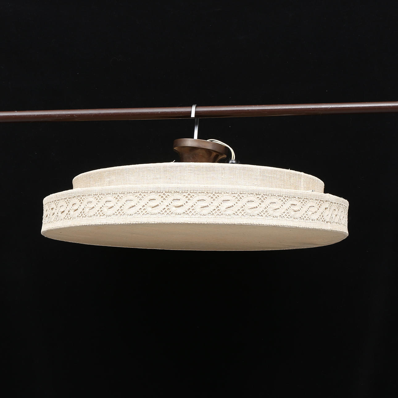 TAKPLAFOND, metall/textil.