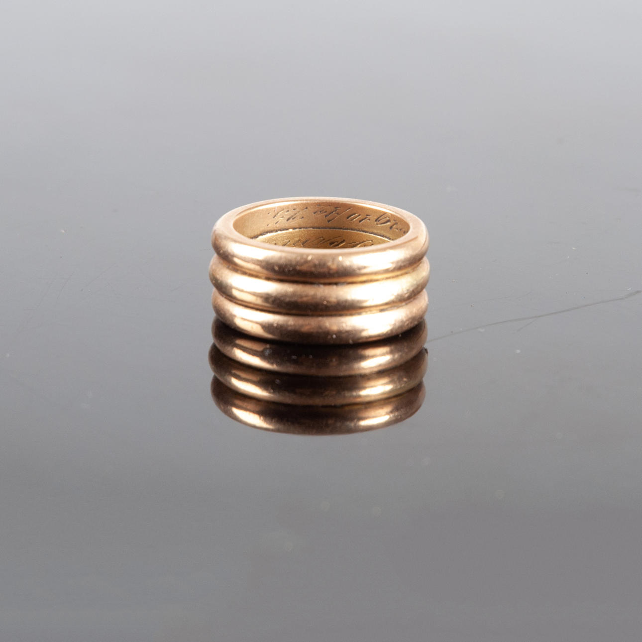 RING, gold, 18 k, weight approx 22,4 g.