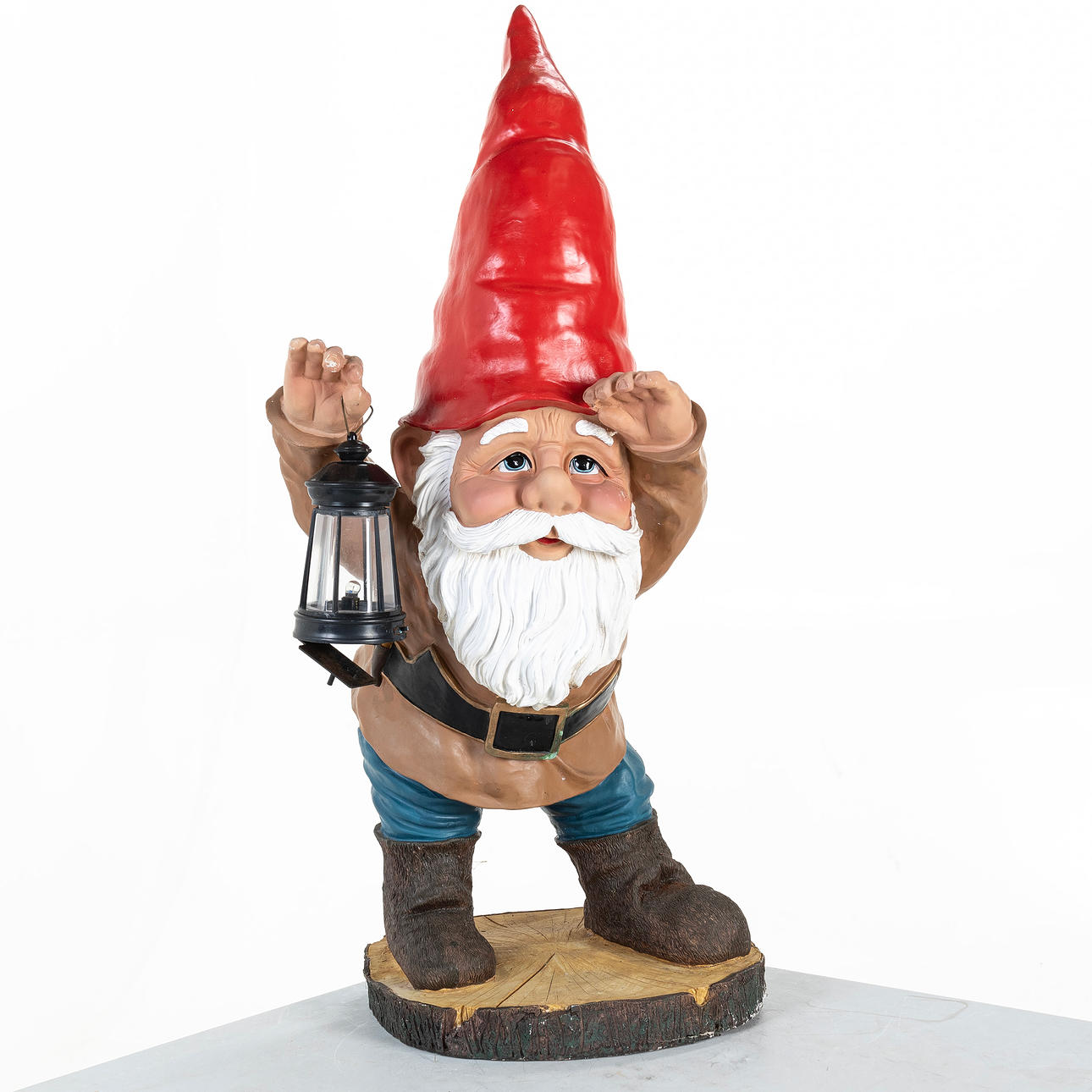 TOMTE, på sockel, höjd 80 cm, samtida.