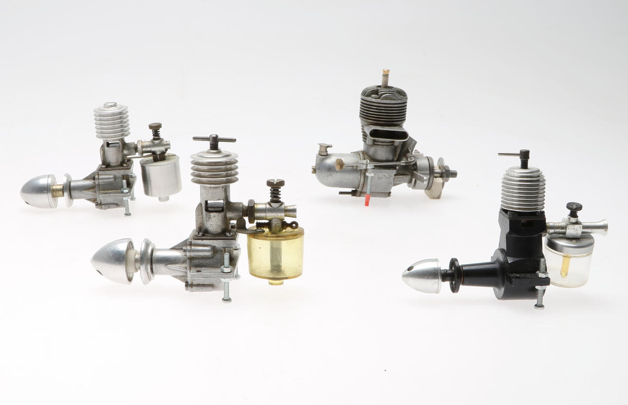 MOTORER, för modellflygplan, 4 stycken.