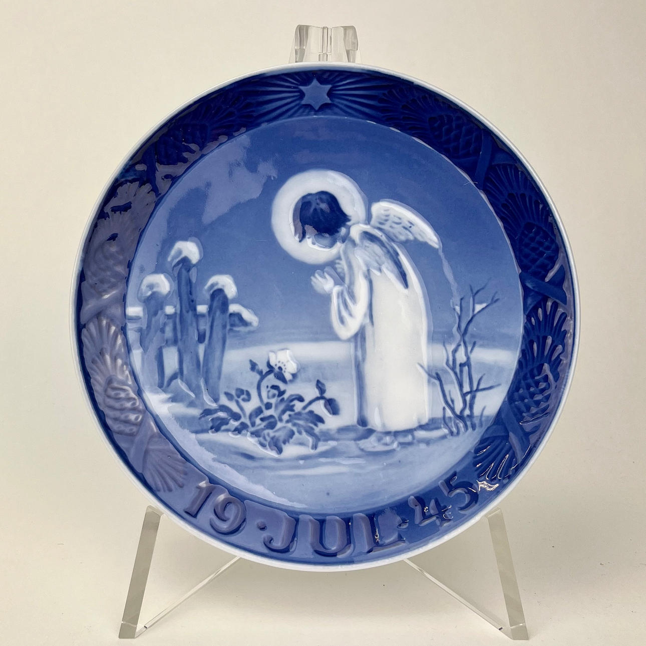 ROYAL COPENHAGEN, Juletallerken 1945.