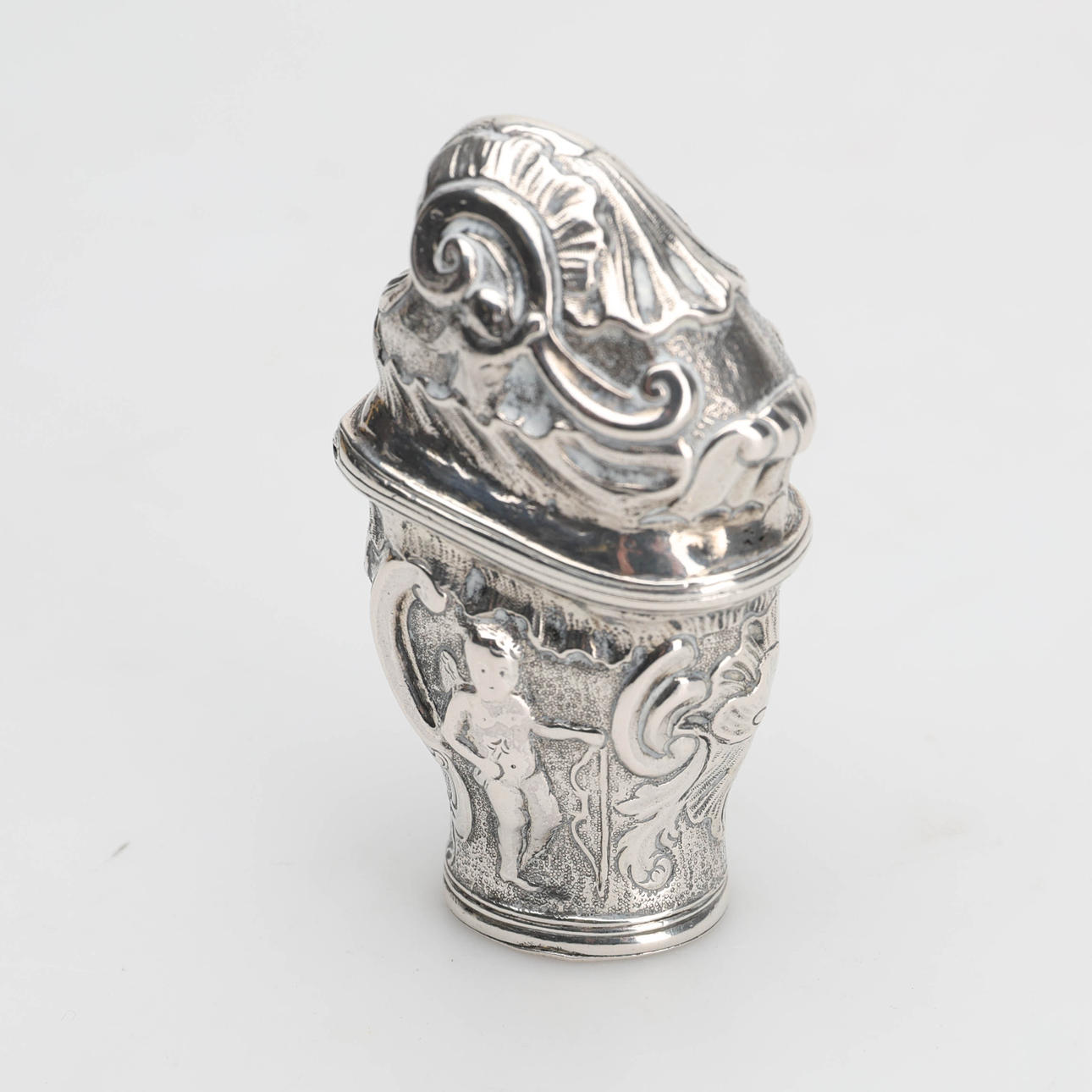 ODOROUS. Headwater egg, sterling silver, Rococo, Denmark 18th century.