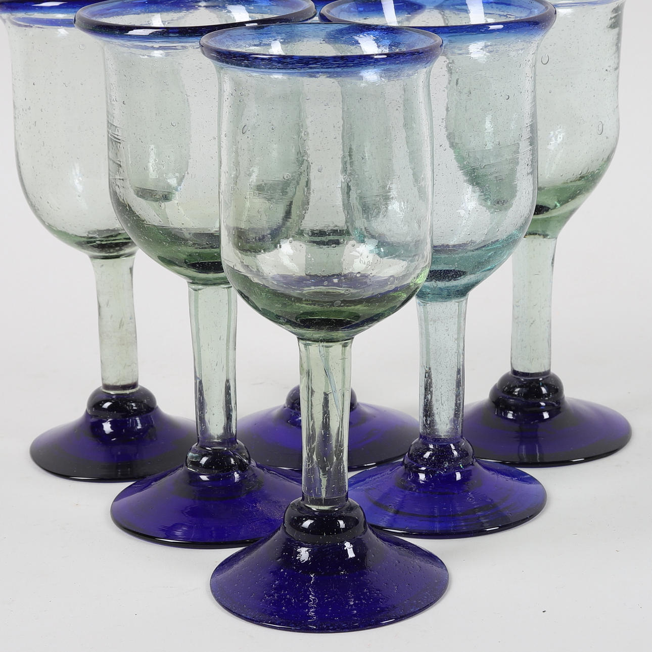 VINGLAS, 6 st, munblåst glas, troligen Mexiko.