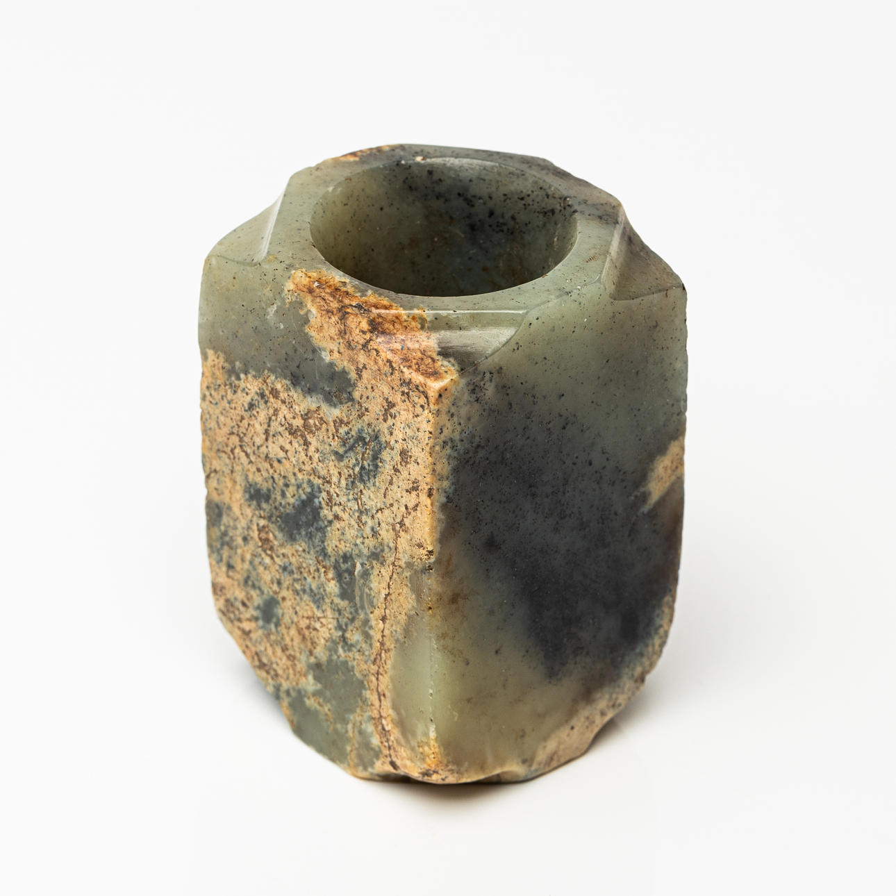 CONG, nefriitti, neoliittinen, 3000 eaa.