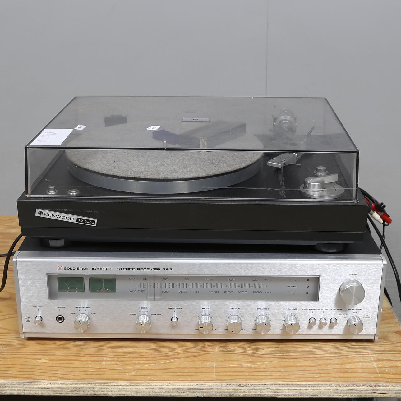 STEREODELAR, 2 delar, Kenwood och Goldstar, 1900-talets andra hälft.