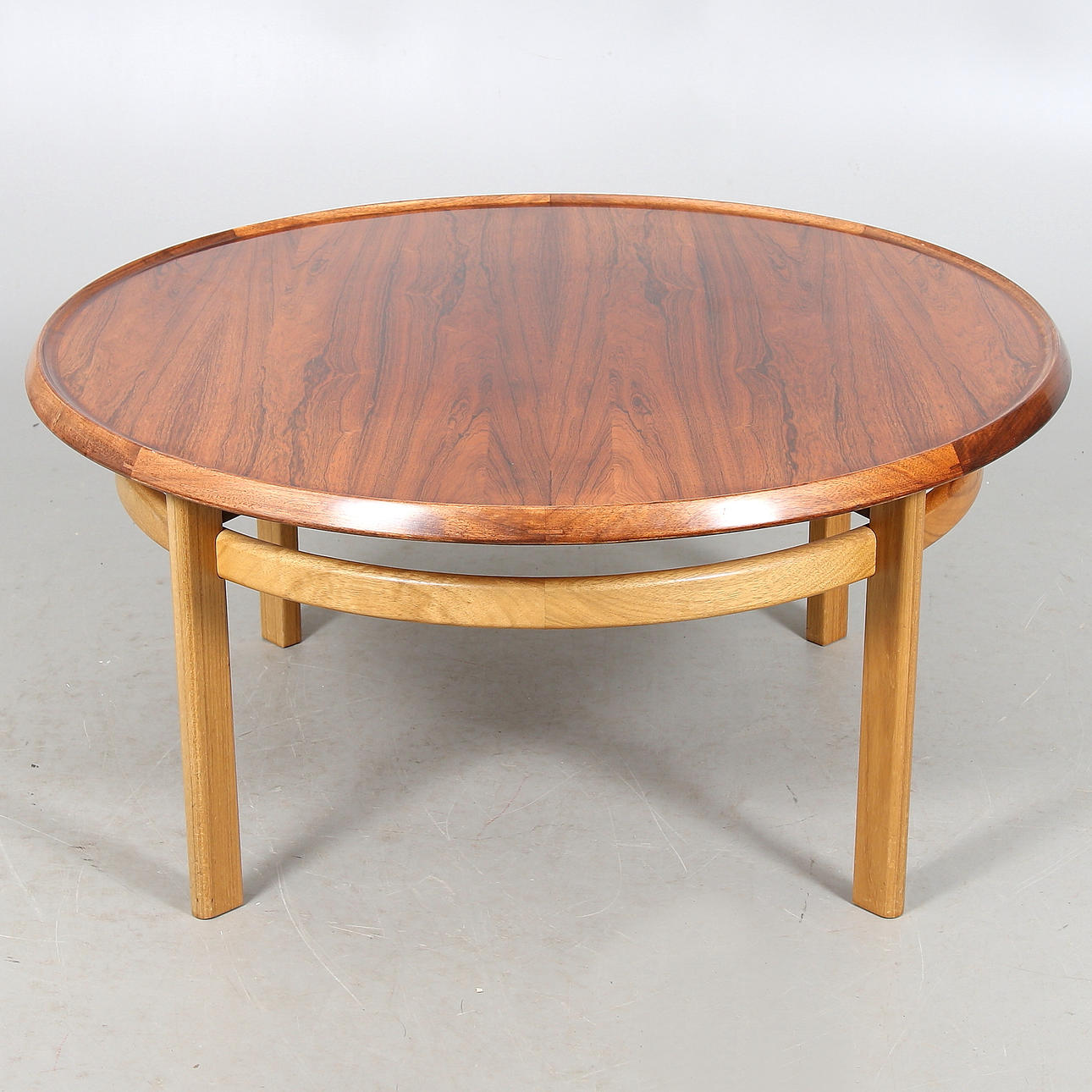 SOFFBORD, Torbjörn Afdal, Haug Sniekkeri, Bruksbo, Norge, 1960-tal.