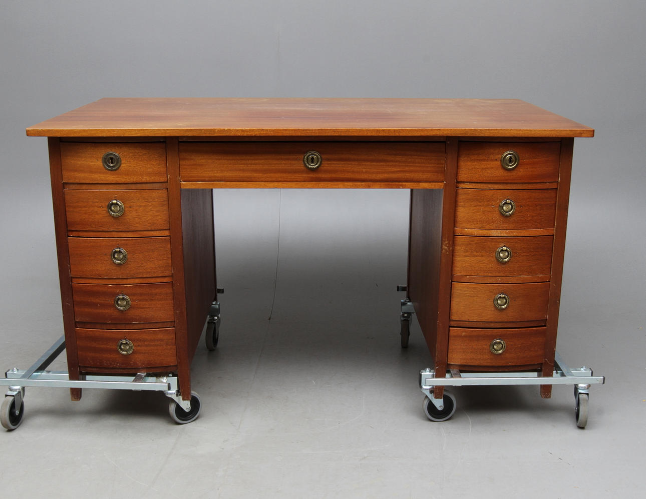 SKRIVBORD, Karl Johan-stil, 1900-tal.