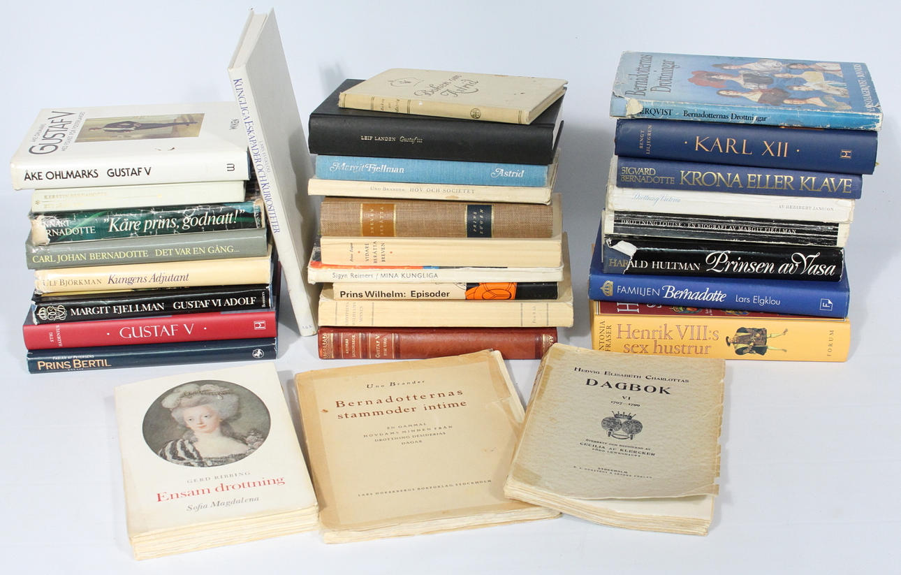 BOKSAMLING, svenska kungahus och kungligheter.
