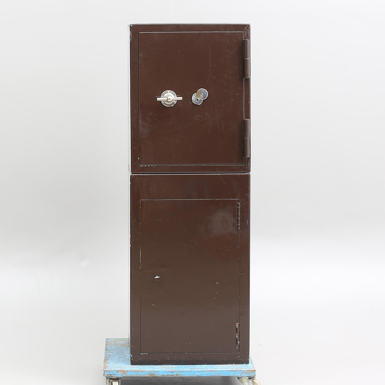 KASSASKÅP, 1900-talets första hälft.