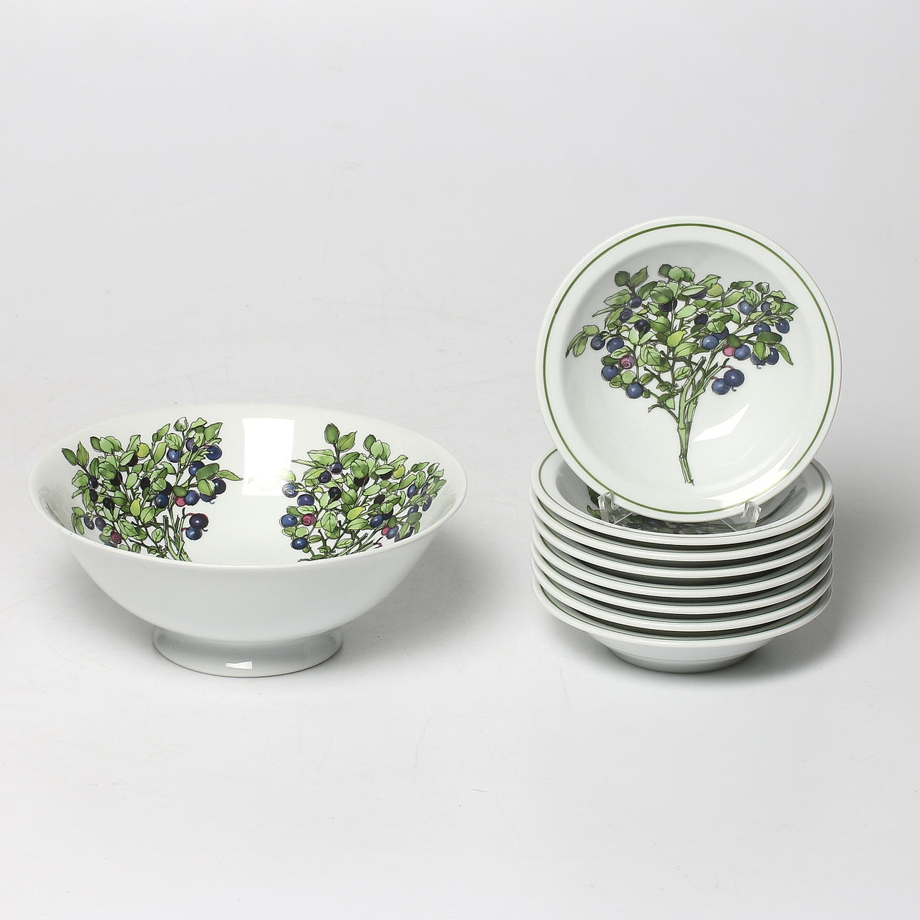 FRUKTSERVIS, porslin, 9 delar, "Blåbär", Marguerite Walfridsson, IKEA. 1970-tal.
