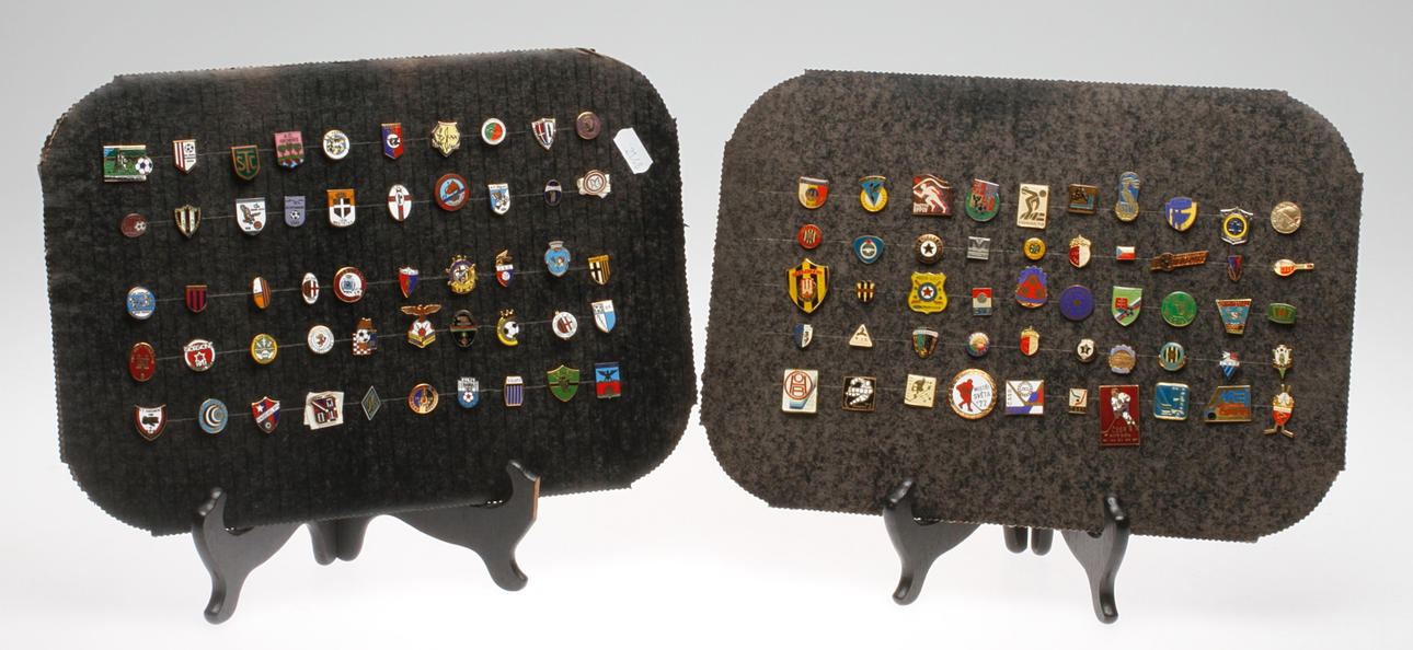 PINS, cirka 100 st. Sport- samt sportklubbar.