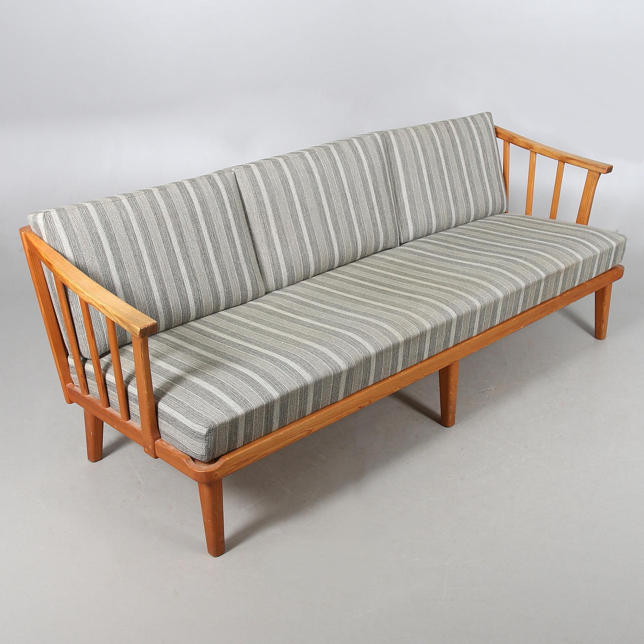 SOFFA, "Visingsö", Carl Malmsten, AB O H Sjögren, Tranås. 1900-talets andra hälft.