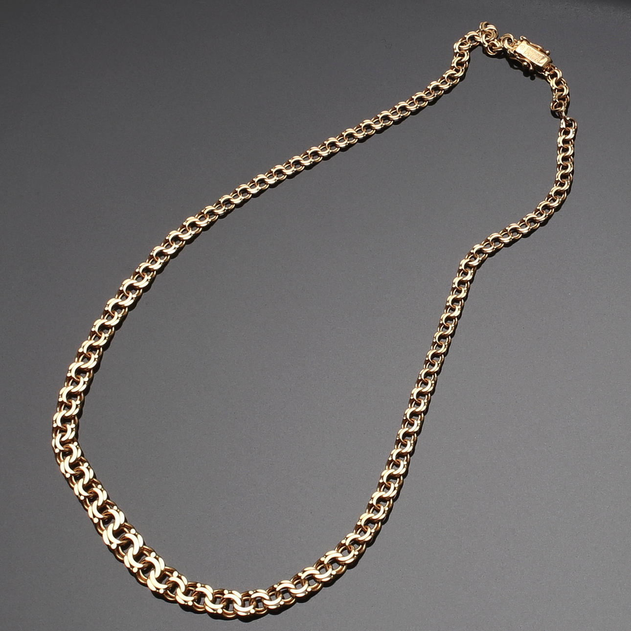 HALSBAND, 18K doserad bismarcklänk. Jo'ans. 20,45 g.