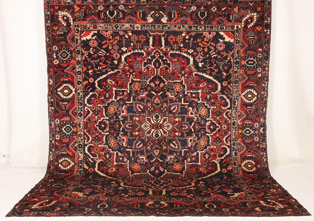 ORIENTALISK MATTA. Bakhtiar, 355 x 310 cm.