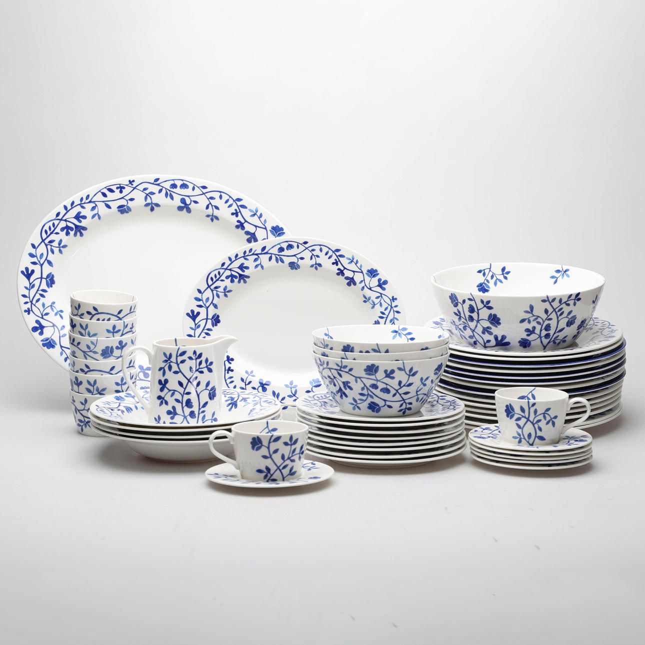 KATARINA BRIEDITIS. Dining and coffee set, 41 pieces, porcelain ...