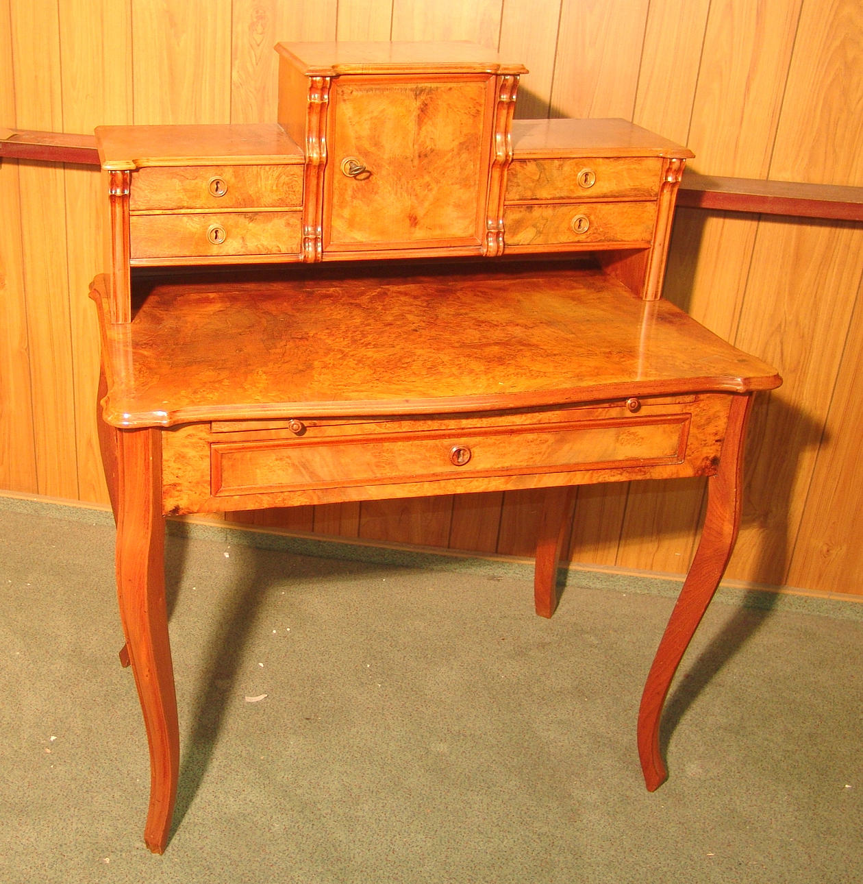 Skrivbord med topp, Louis Philippe, omkring 1870.