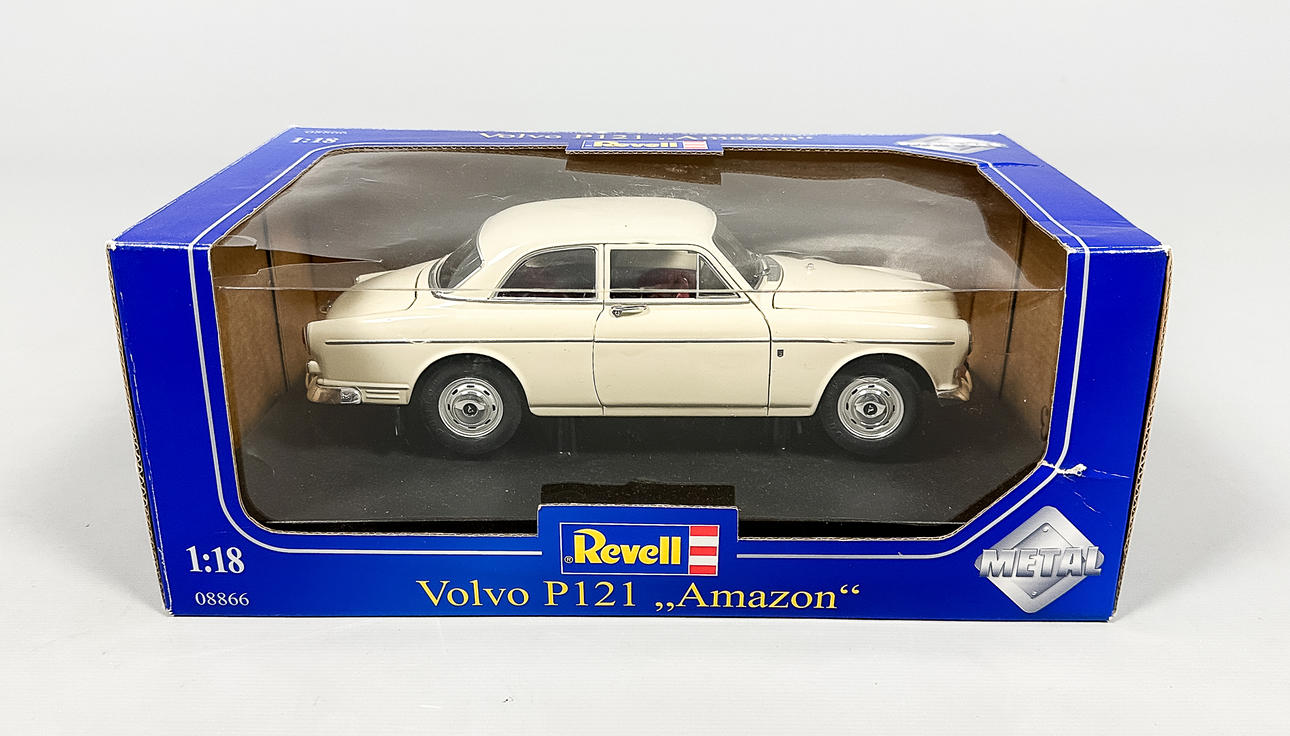 絶版 レベル 1/18 ☆ ボルボ P121 アマゾン レッド MODEL CAR, Volvo