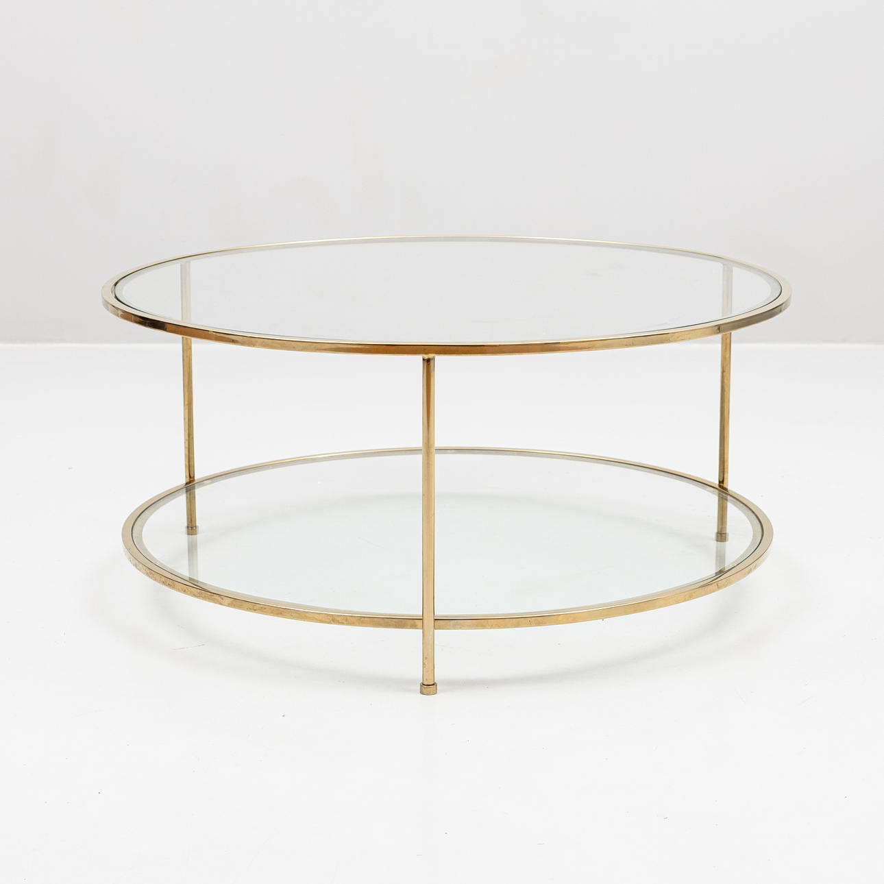 SOFFBORD, Ruth & Joanna, Sphere, inköpt Newport, 2000-tal.