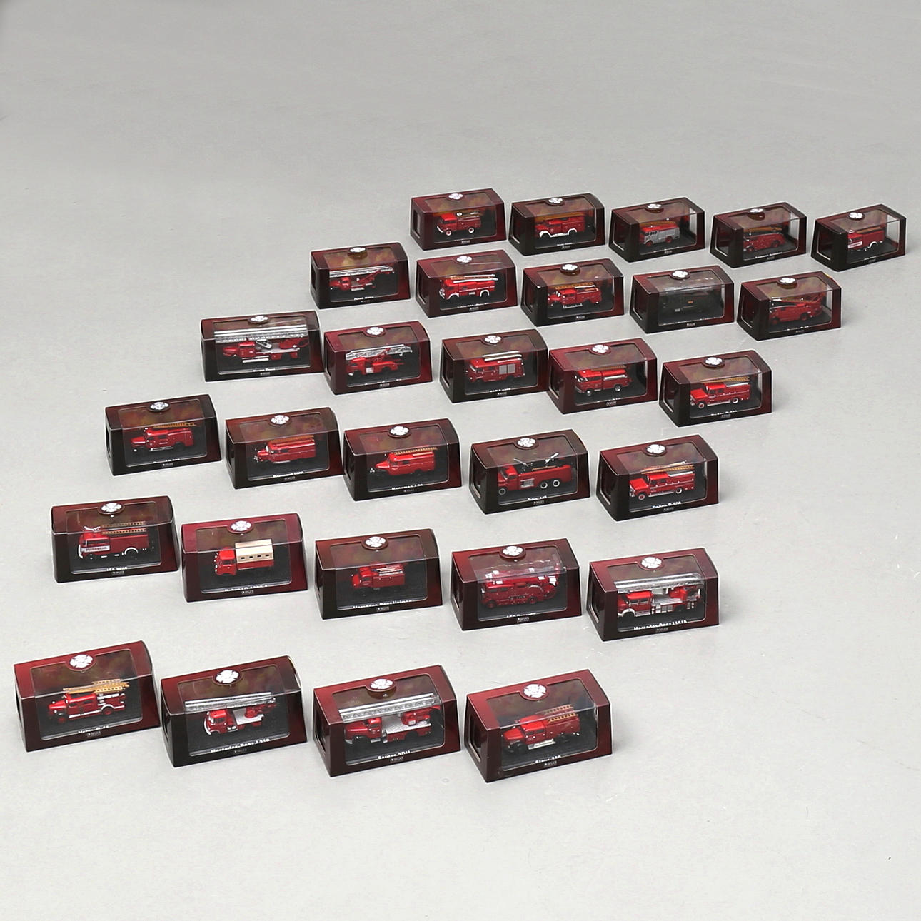 MODELLBILAR, 29 st, brandbilar, Atlas edition.