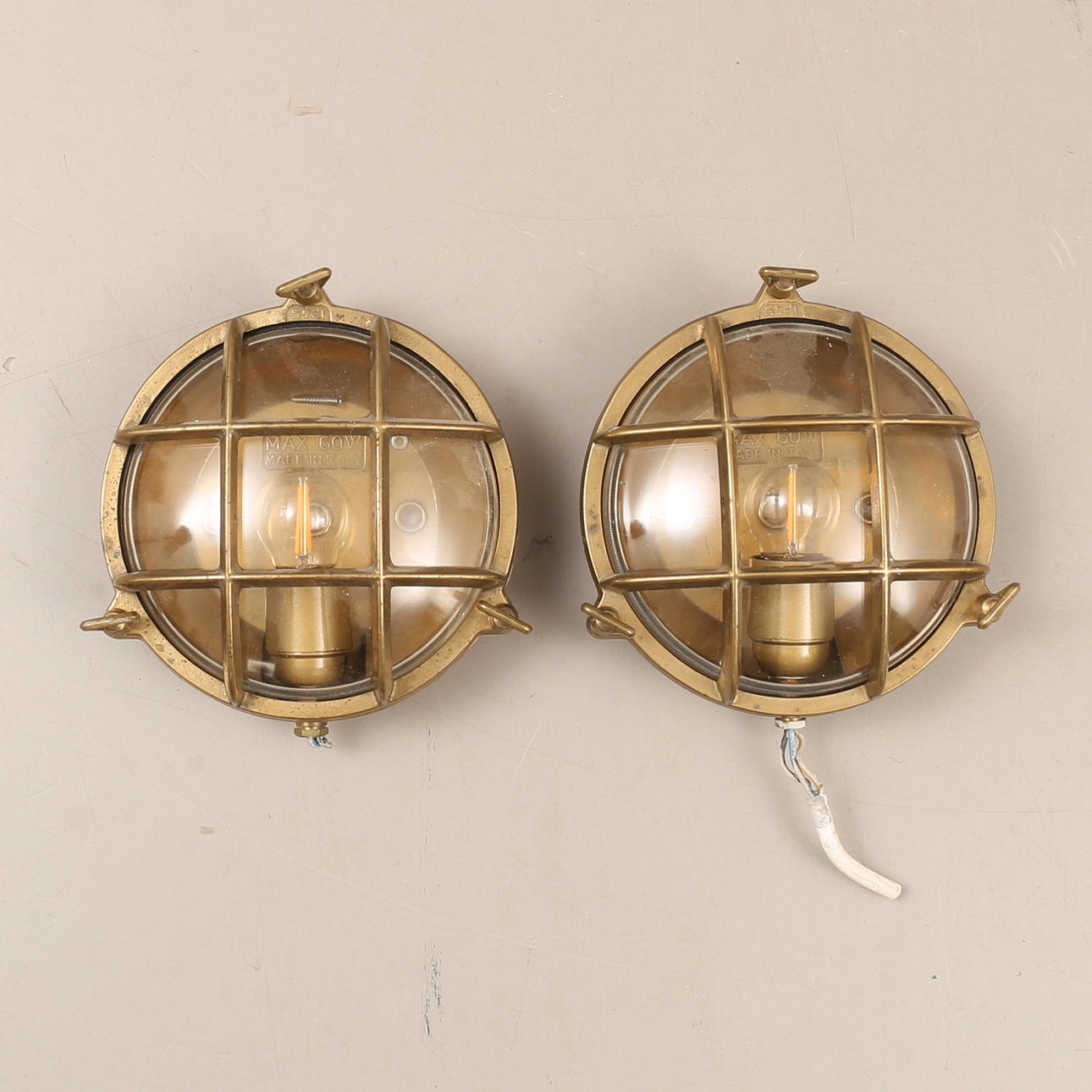 SKEPPSLAMPOR, 2 stycken, mässing, 1900-tal.