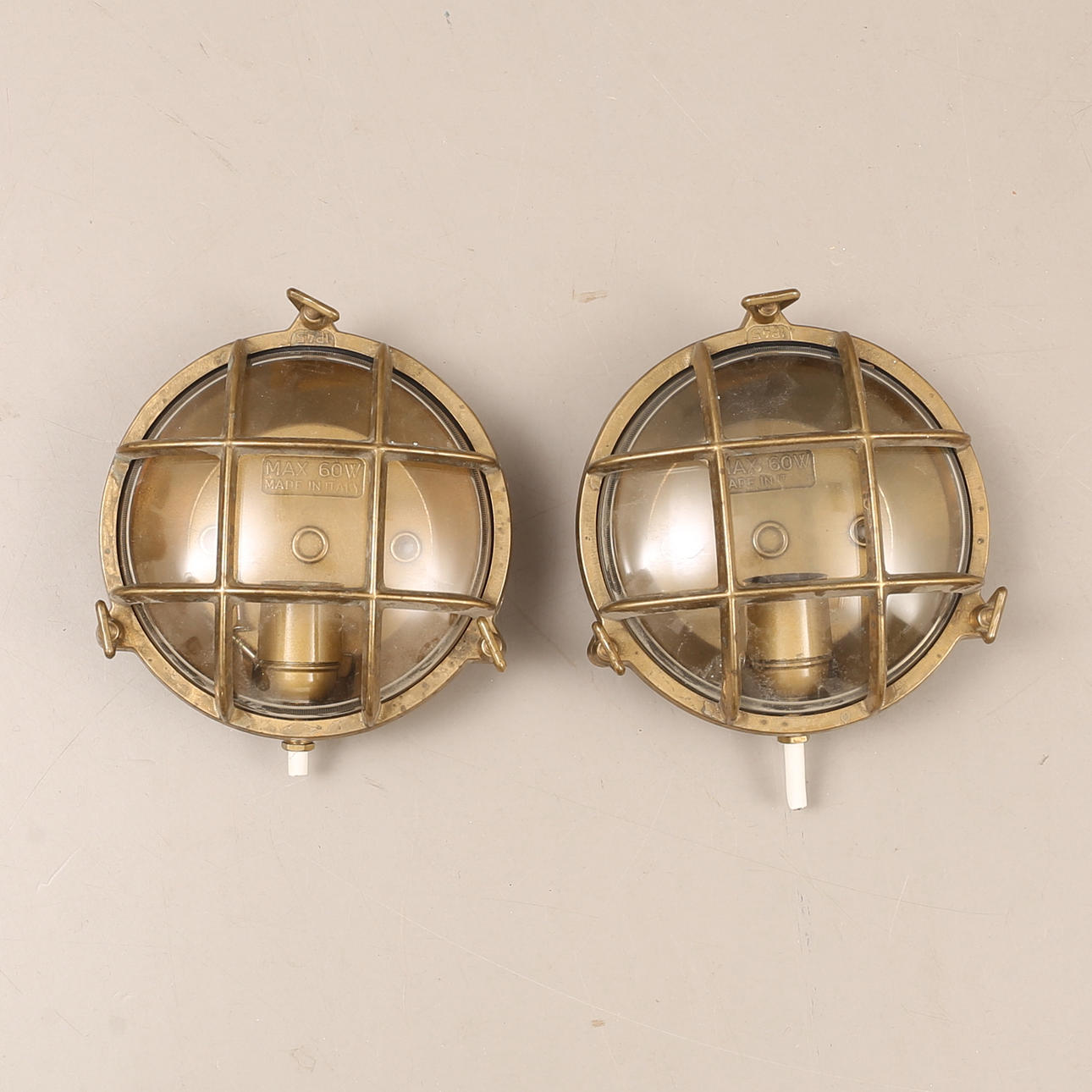 Zwei Schiffslampen aus Messing, 20. Jahrhundert.