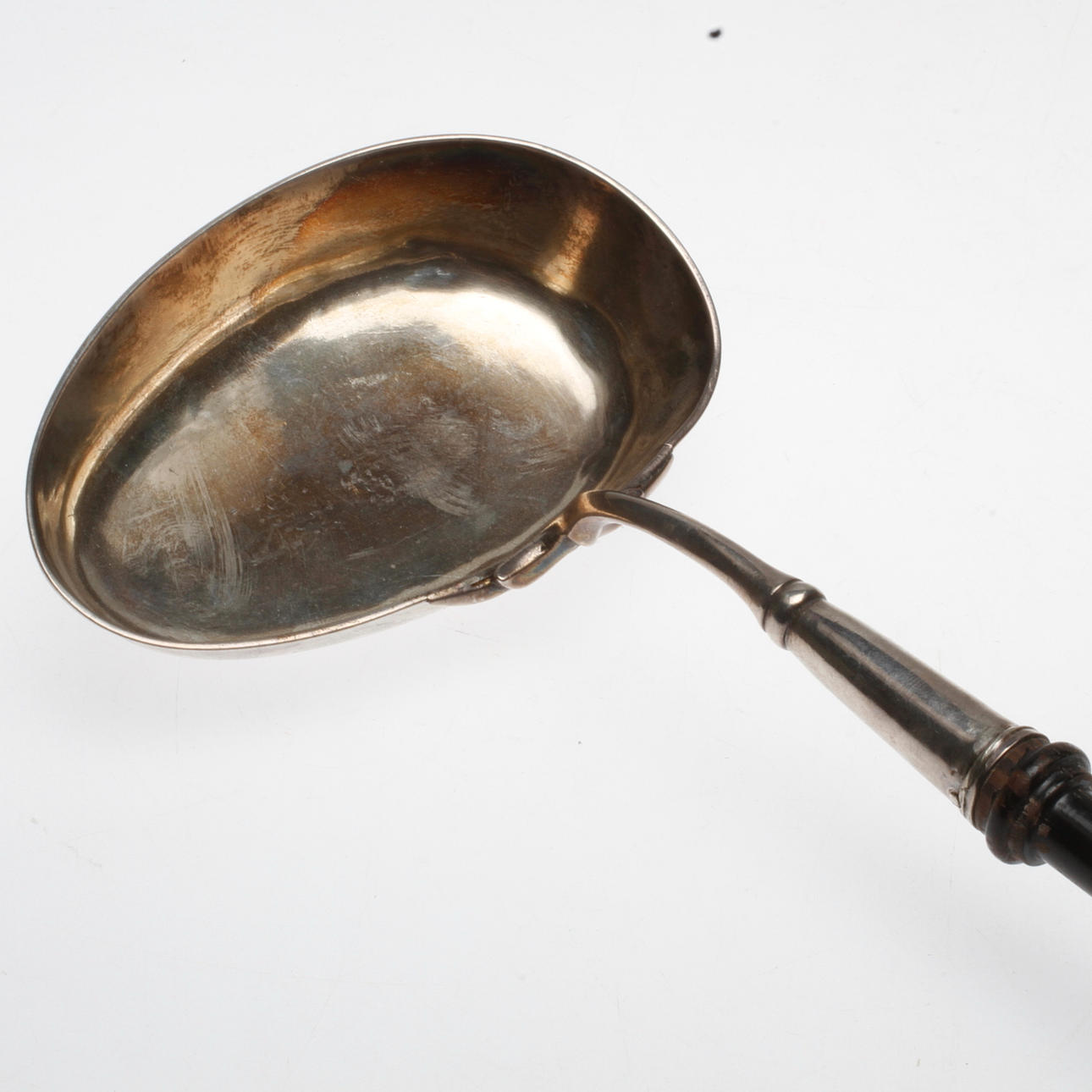 SOPPSLEV, Thomas Lekberg, 1800-tal, Vadstena, trä och silver.