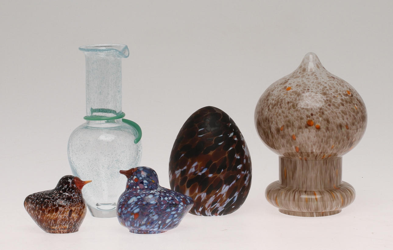 PARTI KONSTGLAS, 5 delar, bland annat vas Monica Backström Kosta Boda.