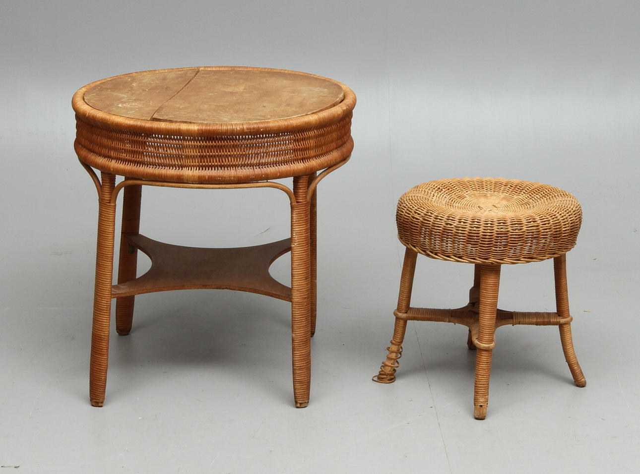 BORD samt PALL, rotting, 1900-tal.