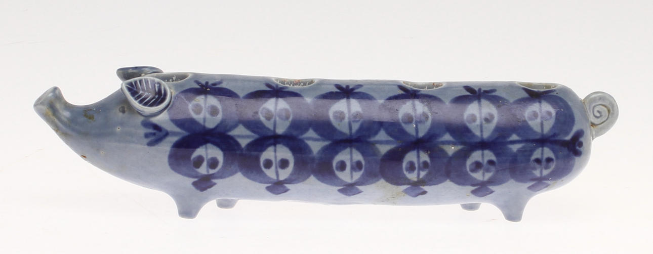 LJUSSTAKE i form av gris,"Matilda", Lisa Larson Gustavsberg.