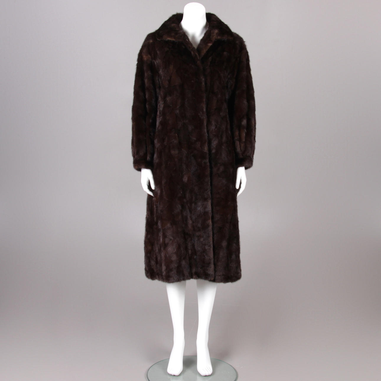 MINKPÄLS, Flygares Päls, Nyköping.