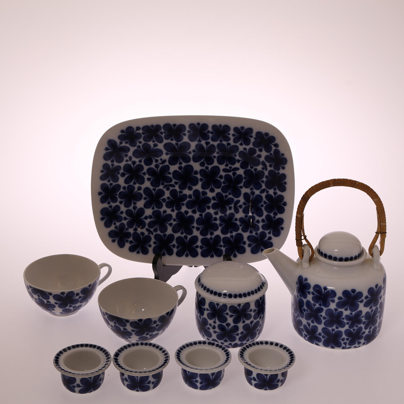 MARIANNE WESTMAN. Mat-/téservis, 9 delar, porslin, Mon Amie - Rörstrand, design Marianne Westman, 1900-tal.