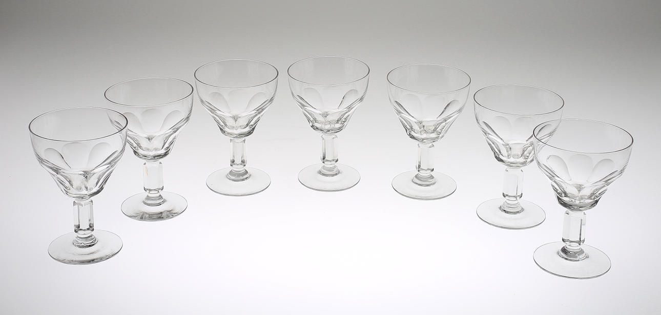 VINGLAS, 7 st, "Björn", Hovmantorp, 1900-talets mitt.