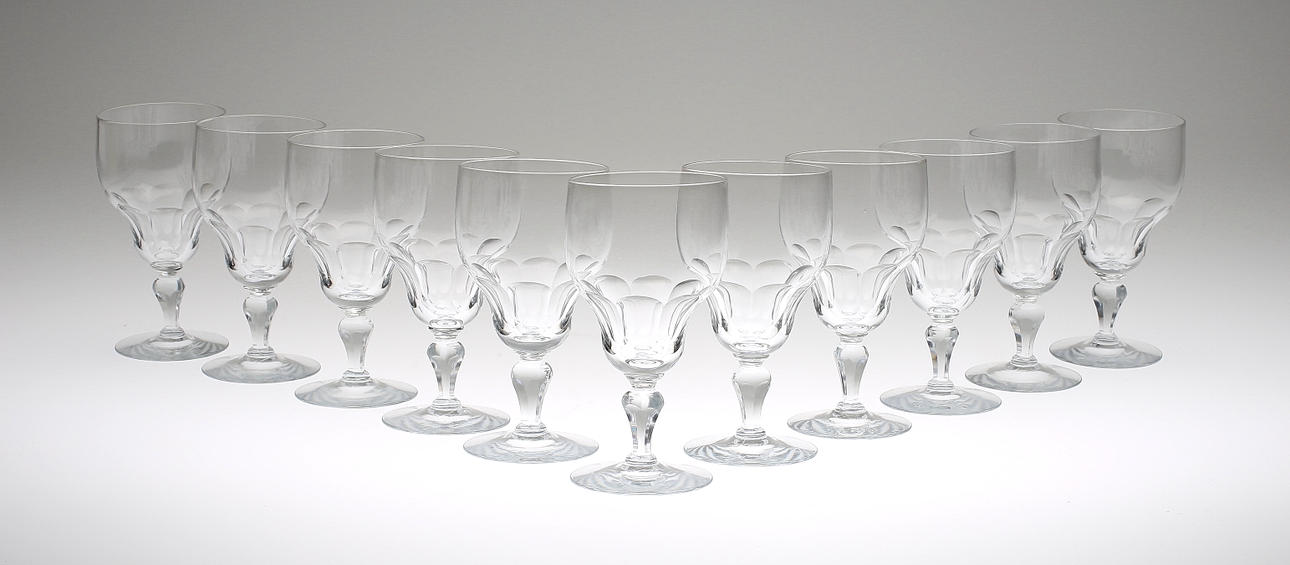 VINGLAS, 11 st, troligen Hovmantorp, 1900-talets mitt.