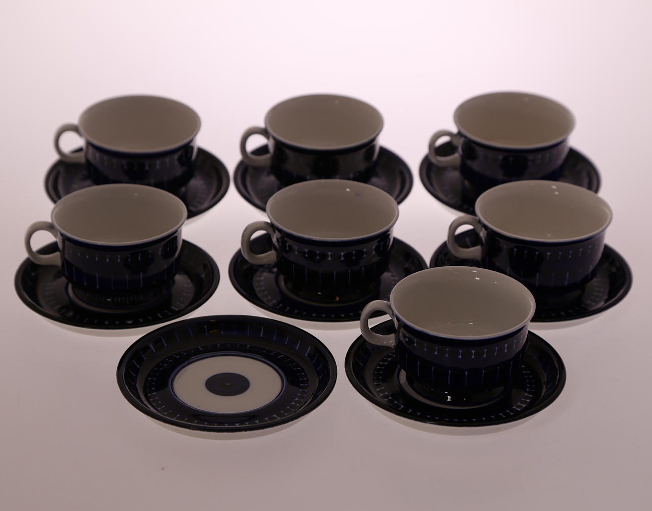 ULLA PROCOPÉ. KAFFESERVIS, 15 delar, porslin, koboltblå, "Valencia" - Arabia - Finland, 1960/70-tal.