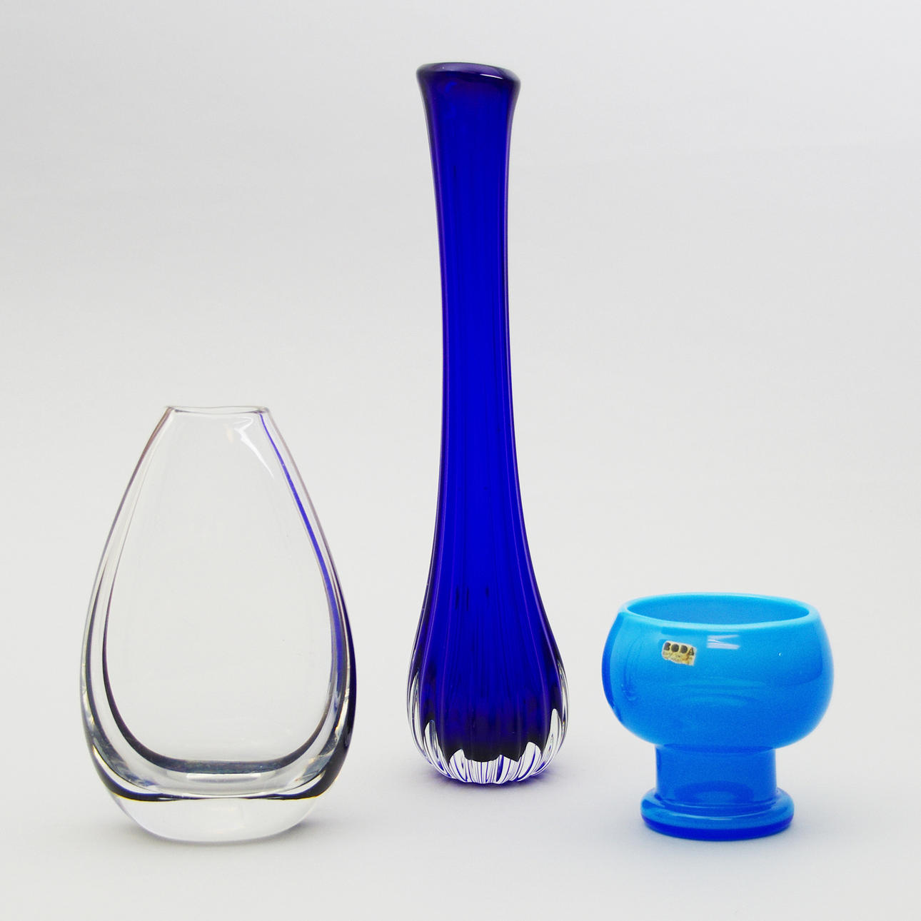 VASER, 3 stycken, glas, Erik Höglund, Vicke Lindstrand mm.