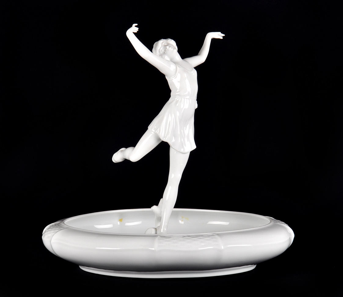 DOROTHEA CHAROL FÜR ROSENTHAL. En dansare. Porslinsfigur och godisskål.