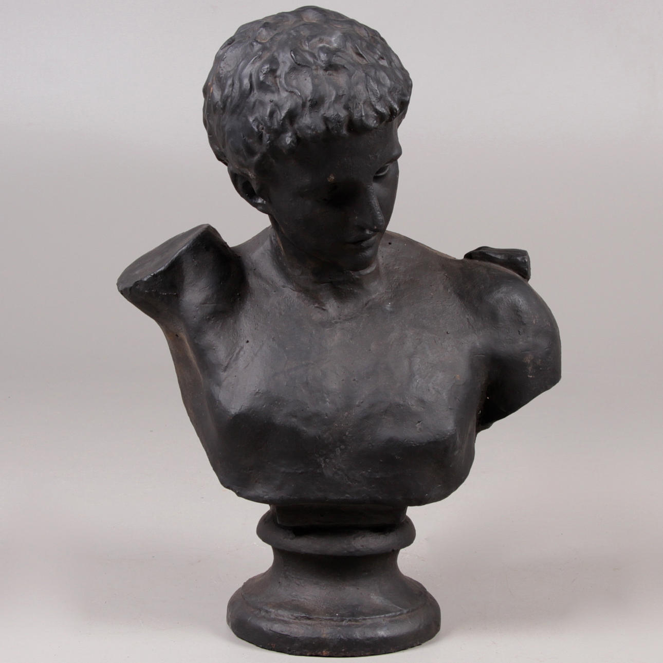 BYST, gjutjärn, föreställande Hermes, samtida, höjd ca 62 cm.