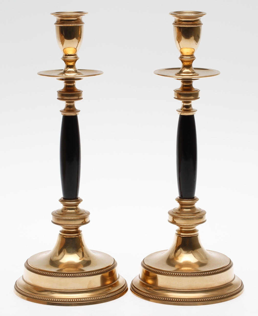 LJUSTAKAR, mässing och svärtat trä, Skultuna.