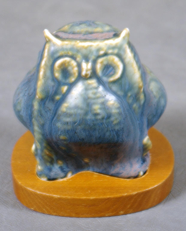 PORSLINSFIGUR, uggla, Carl Harry Stålhane, Rörstrand.