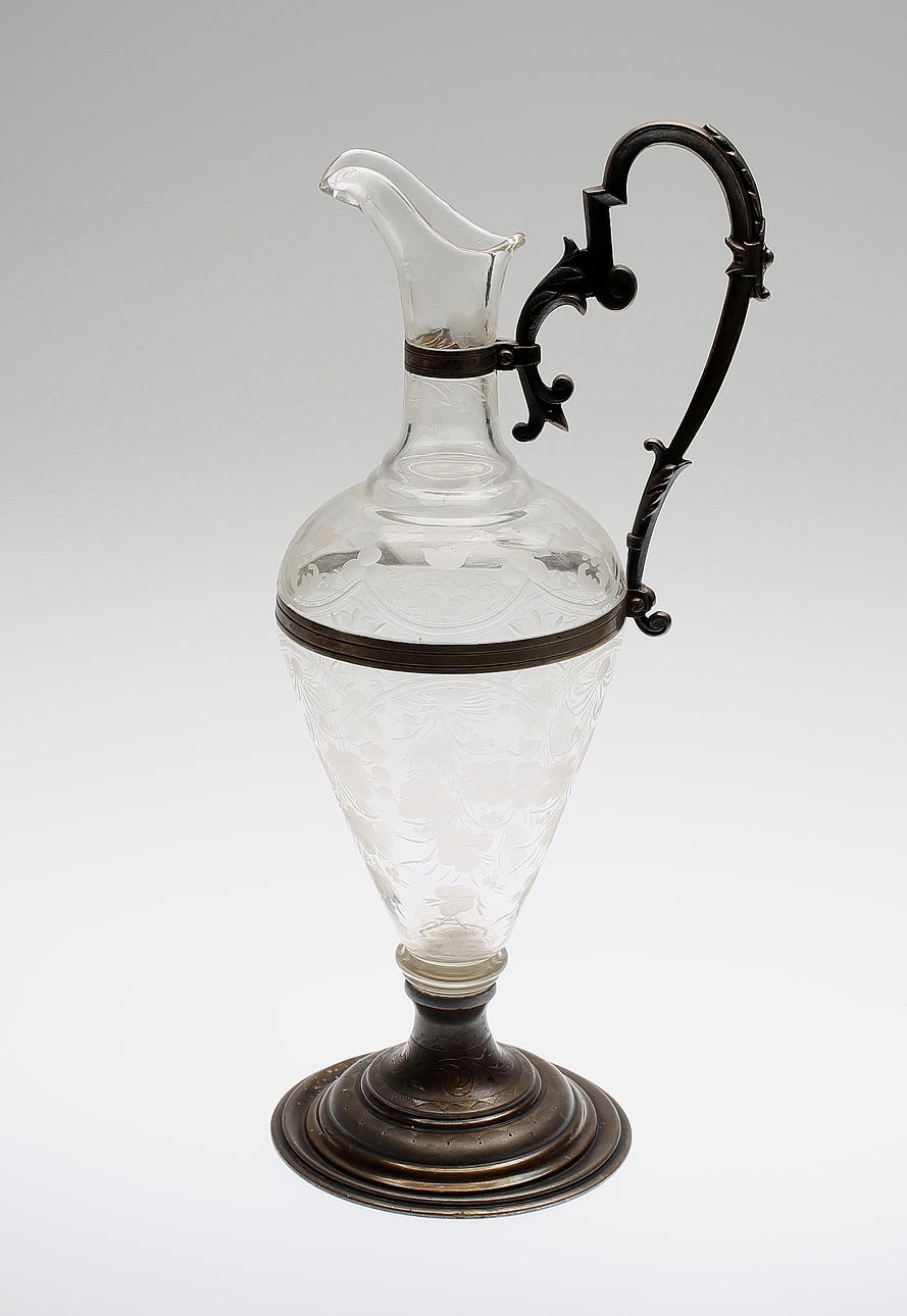 VINKARAFF, glas samt vitmetall, 1800-tal.