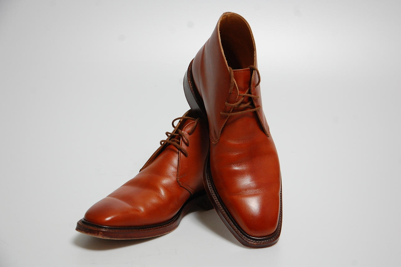 HERRSKOR, Crockett & Jones.