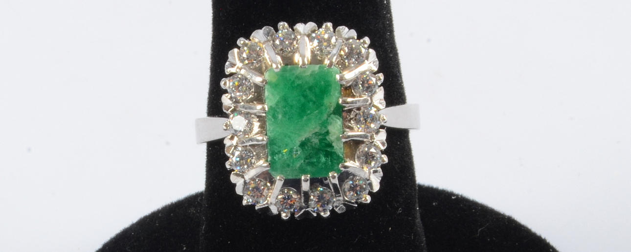 DIAMANTRING MED SMARAGD, 18K, Göteborg, 1977.