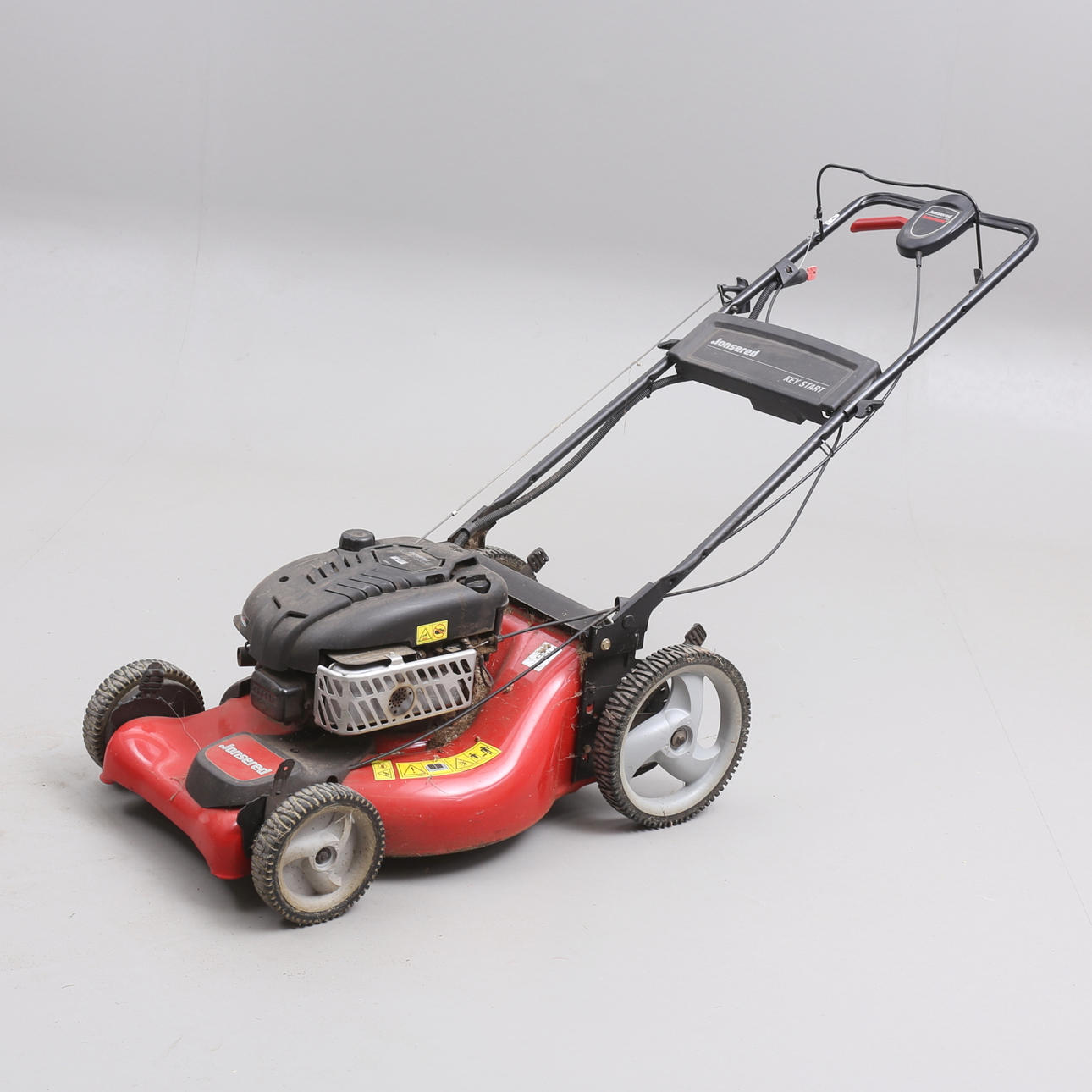 GRÄSKLIPPPARE, Jonsered, LM 2153.