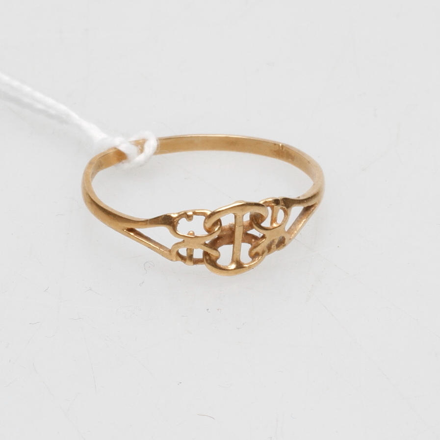 RING, 18k guld, vikt ca. 1,2 gram.