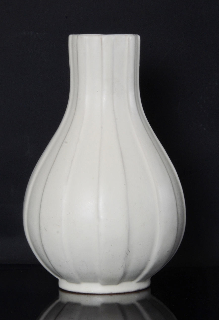 VAS. Keramik, Upsala-Ekeby, 489.