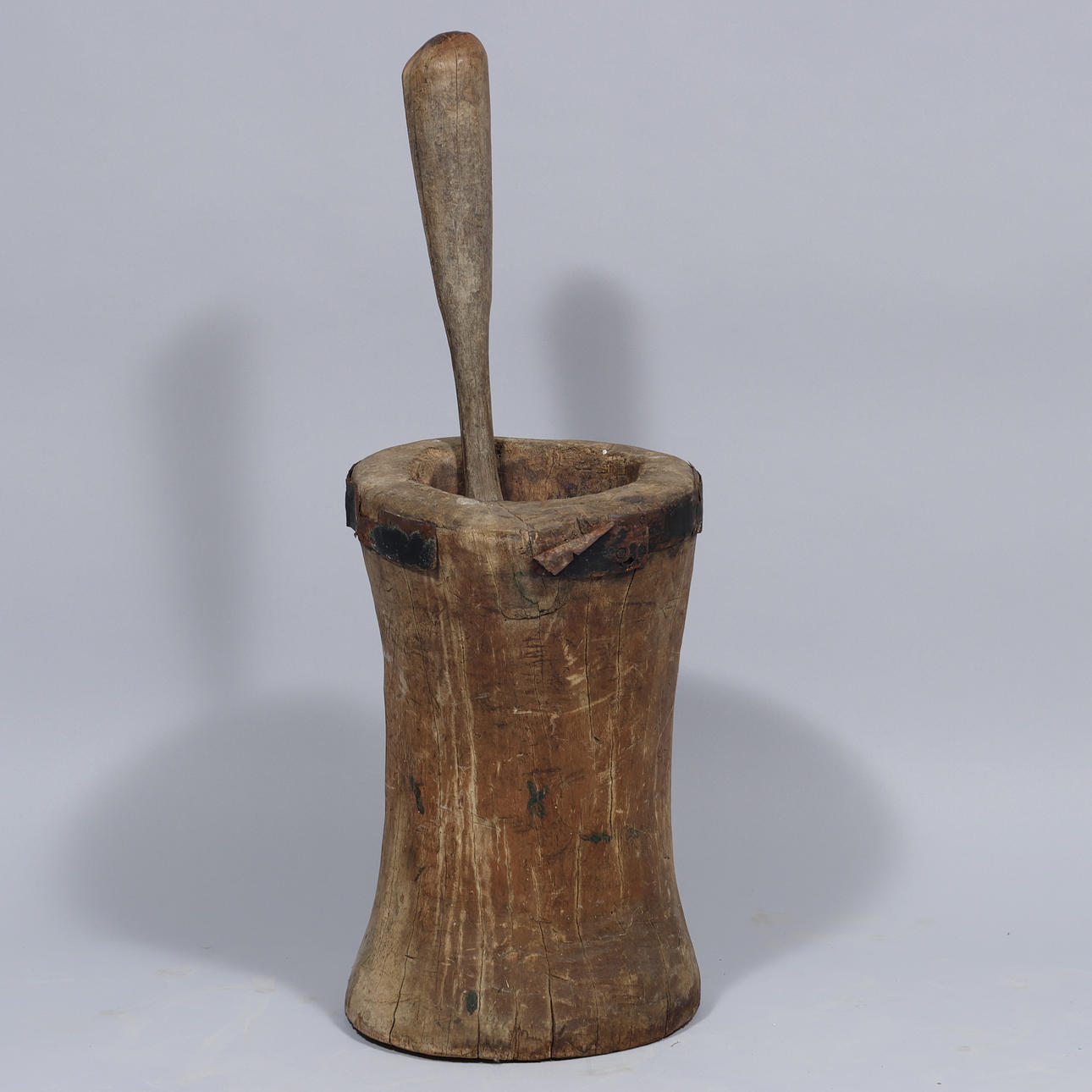 Stor morter af træ.