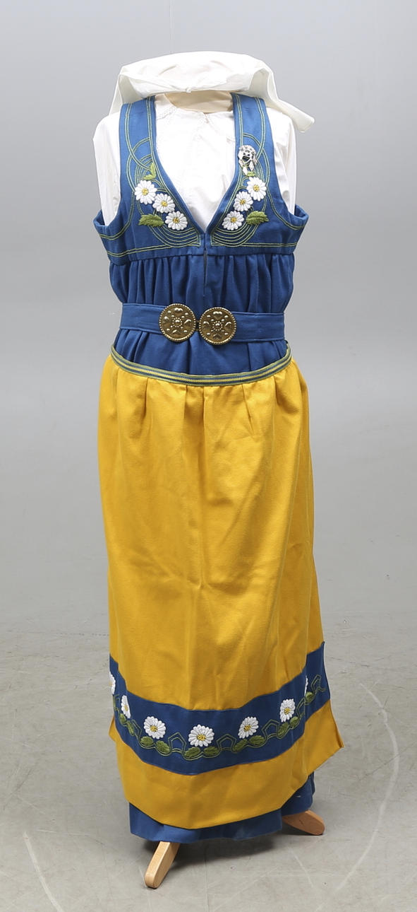 FOLKDRÄKT, 6 delar, "Sverigedräkten". 1900-tal.