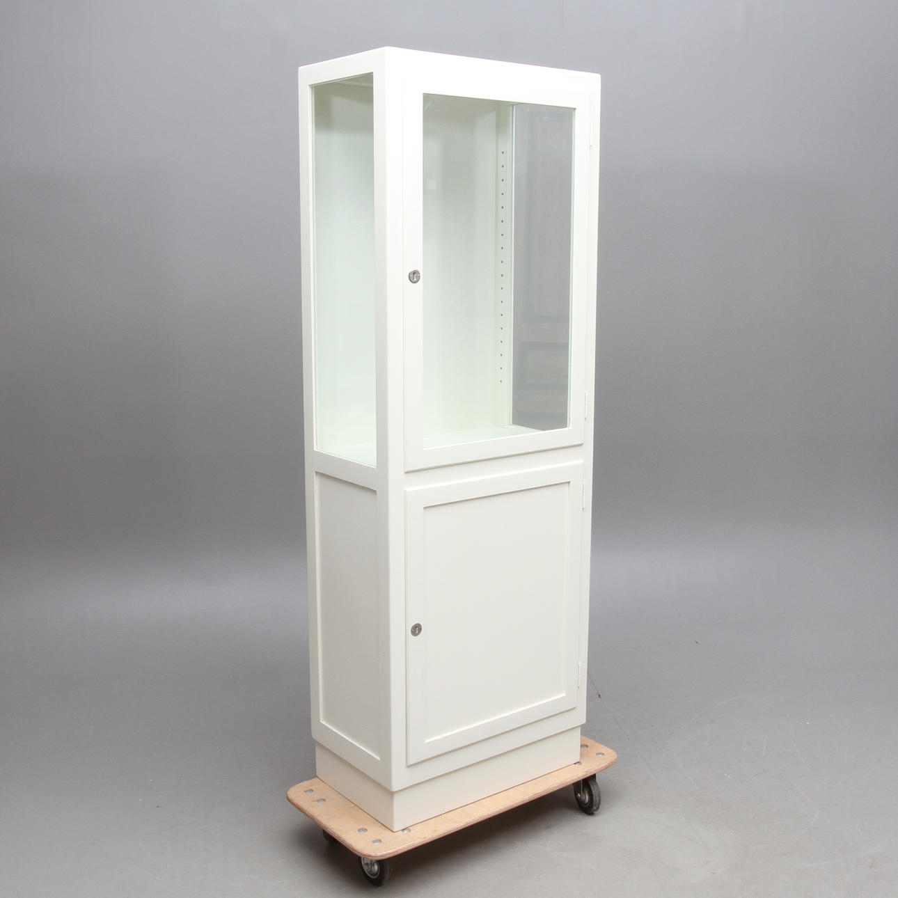 TANDLÄKARSKÅP, 1900-tal.